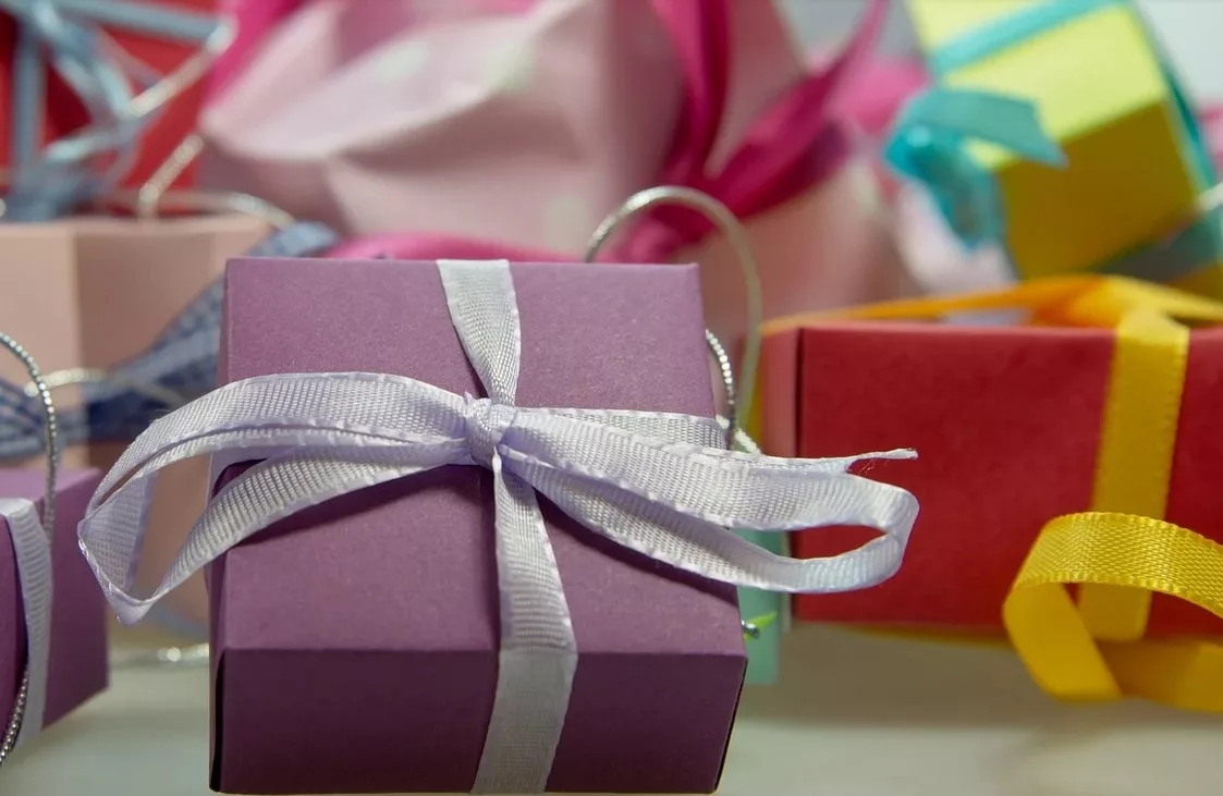Что подарить парню на день рождения: топ крутых подарков — Журнал Едадила